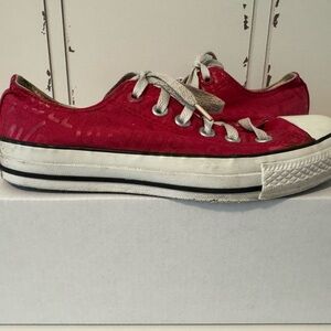 Red Low-Top Sneakers converse all Star RED Sz 5 men’s (women’s 7)